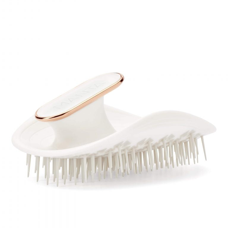 manta - hairbrush - KISS AND MAKEUP