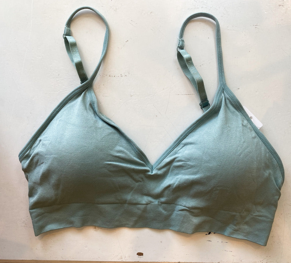 the mews | basic bra - m/l - KISS AND MAKEUP