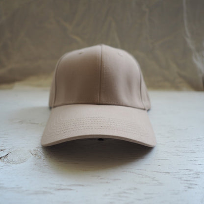 The Après Social Club - The Layover Hat ( 🐐 Sandstone )