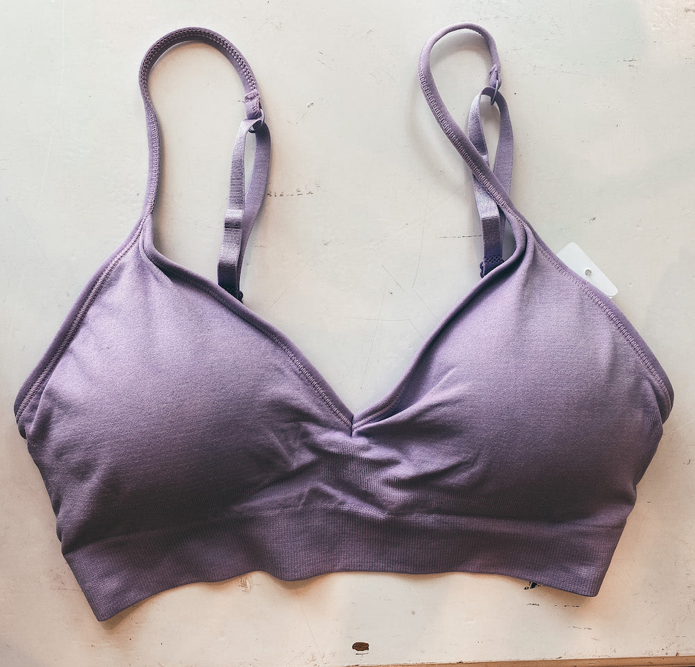 the mews | basic bra - m/l - KISS AND MAKEUP